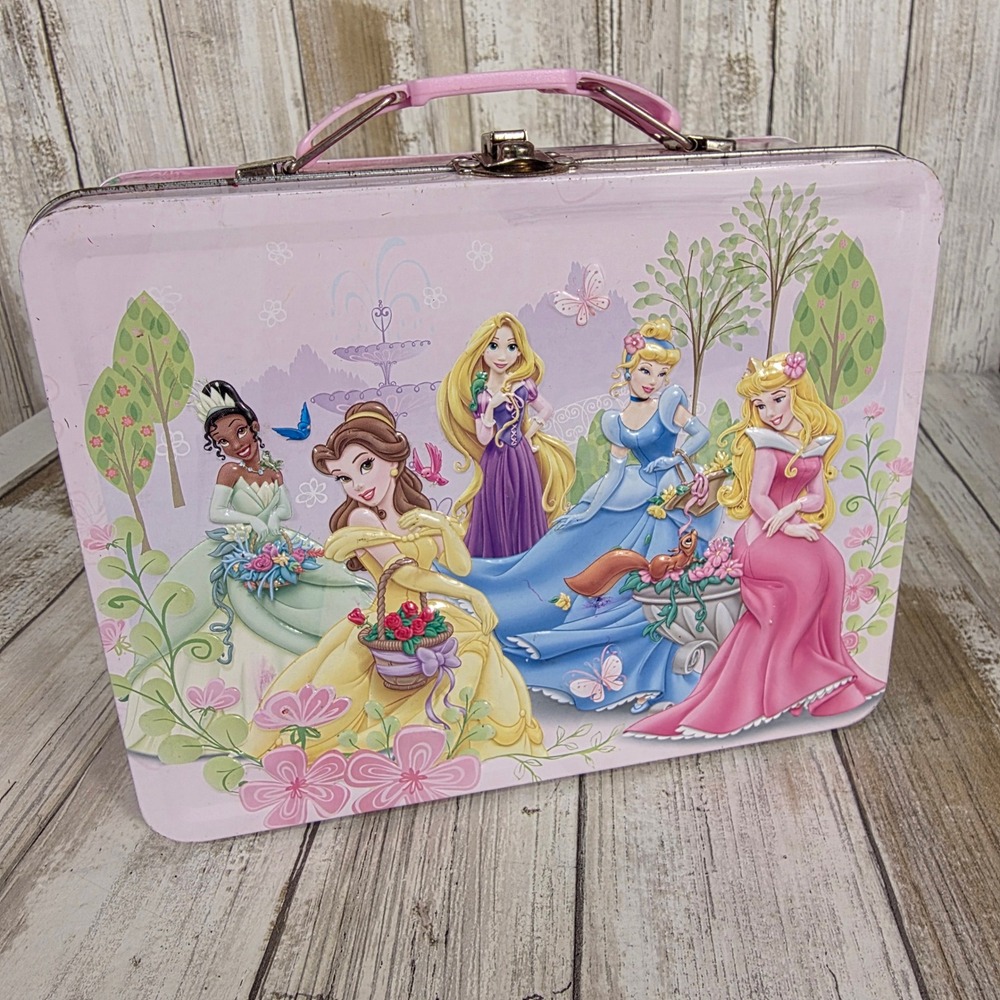 Disney Princess Embossed Metal Lunch Box Pink Tiana Belle Rapunzel Cinderella